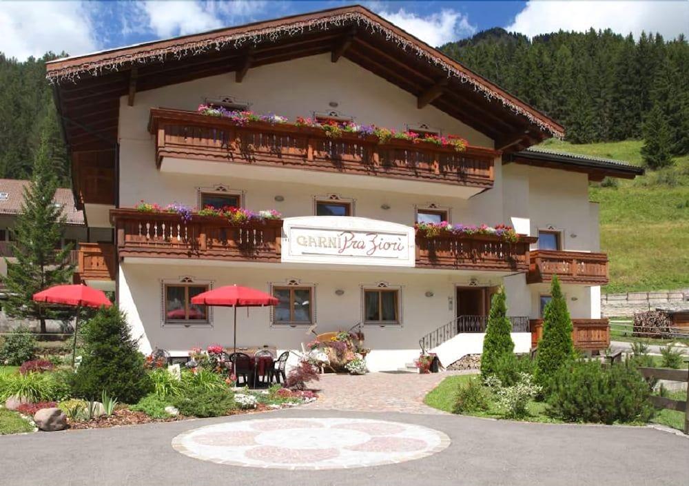 Hotel Garnì Prà Fiorì Campitello di Fassa Esterno foto