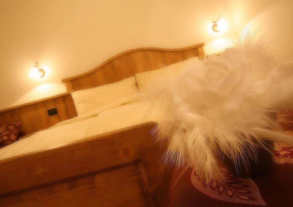 Hotel Garnì Prà Fiorì Campitello di Fassa Esterno foto