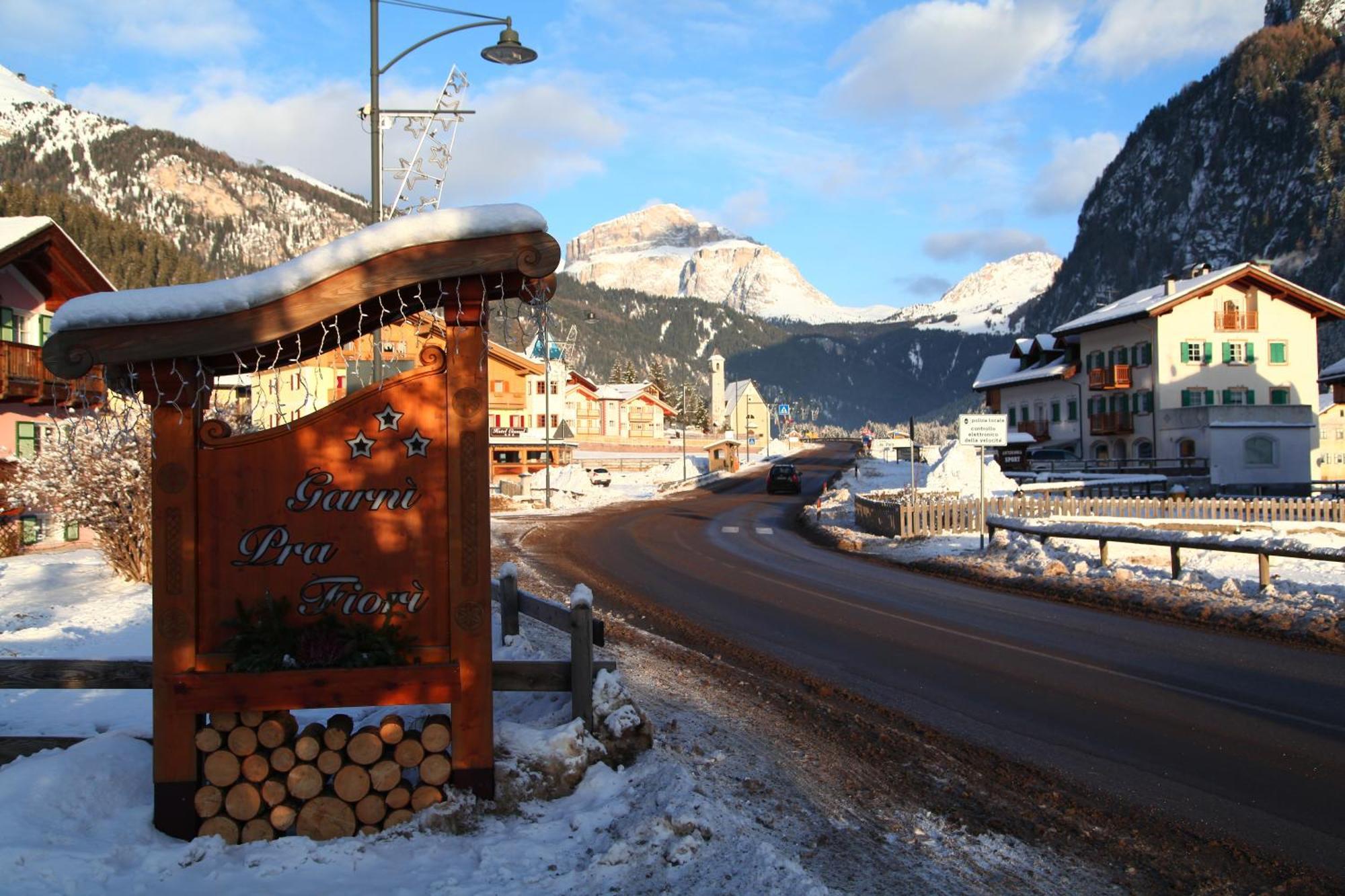 Hotel Garnì Prà Fiorì Campitello di Fassa Esterno foto