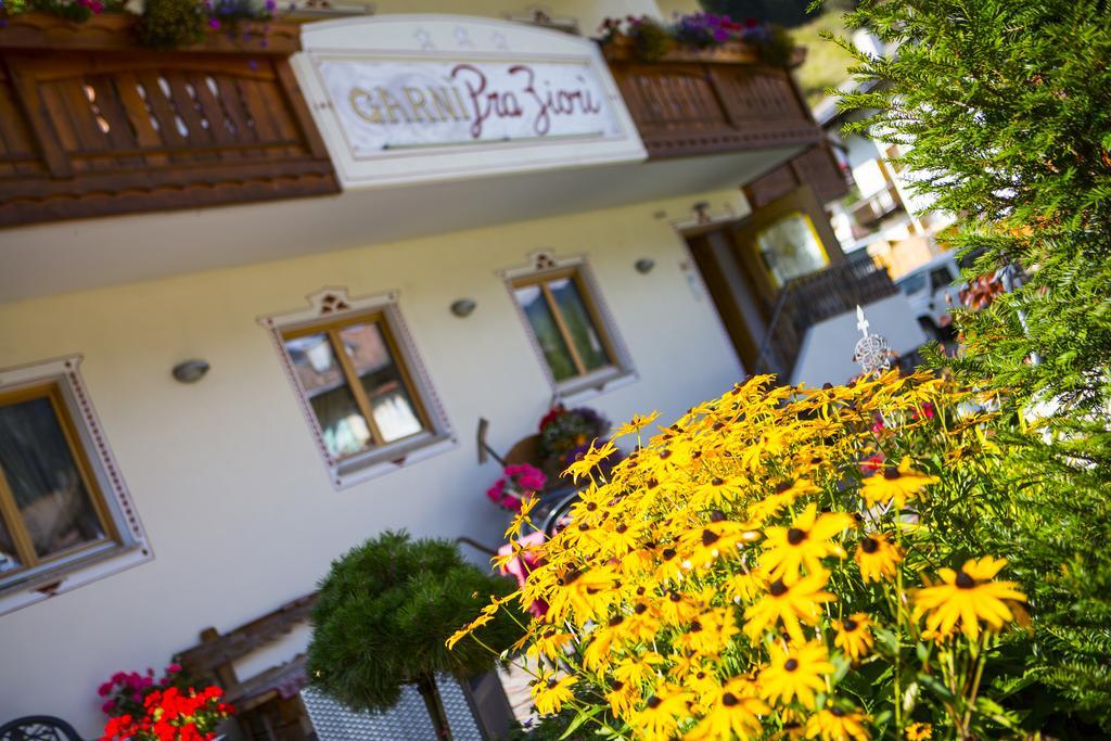 Hotel Garnì Prà Fiorì Campitello di Fassa Esterno foto