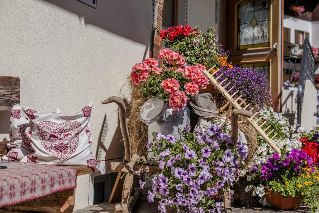 Hotel Garnì Prà Fiorì Campitello di Fassa Esterno foto