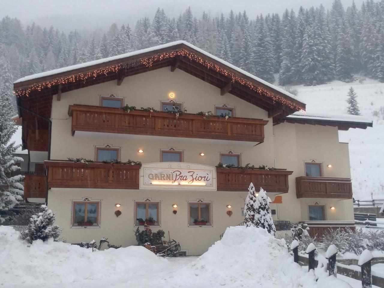 Hotel Garnì Prà Fiorì Campitello di Fassa Esterno foto